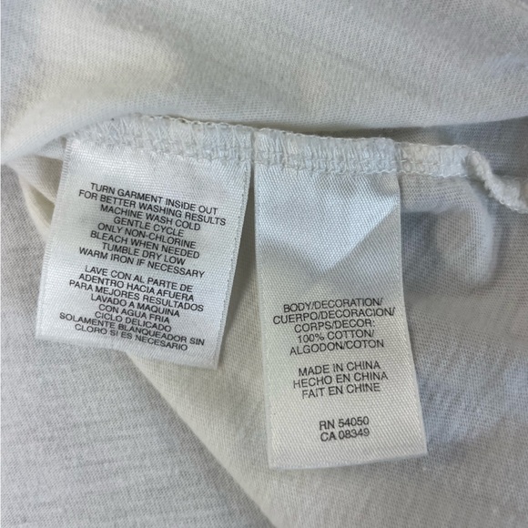 Jones New York Women’s White Floral Rosette Tank Top, size Medium - Picture 7 of 8